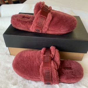 UGG MEN’S fluff IT SHEEPSKIN SLIPPERS